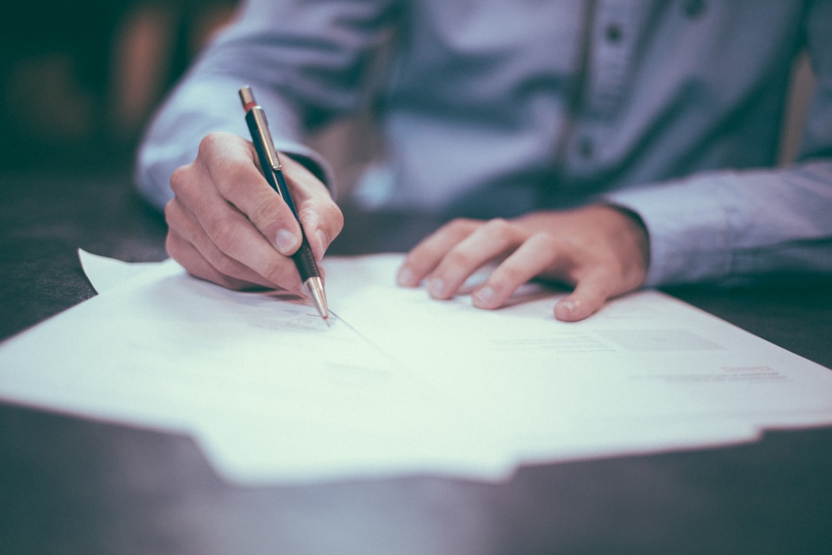 Cara Cek Legalitas Properti Sebelum Membeli: SHM, HGB, dan IMB