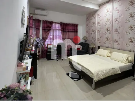 Aira Permata Puri 组团