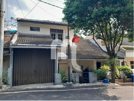 House Jln Tengger Selatan Gajahmungkur, Semarang Selatan