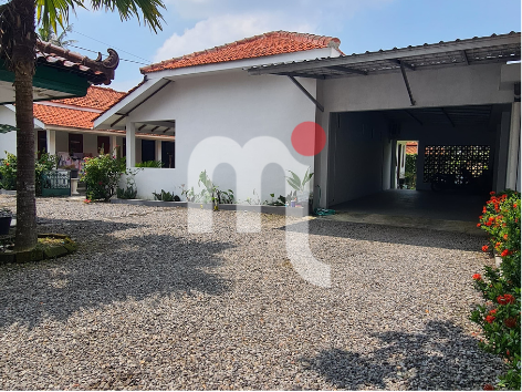 Rumah Jl Santan Kalongan, Maguwoharho, Kec Depok