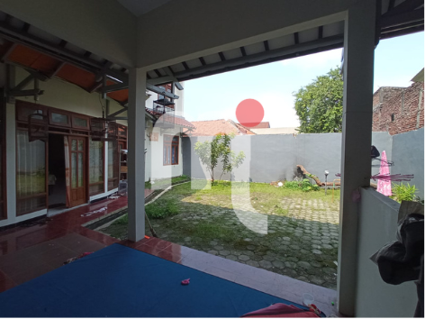 Rumah Jl Taman Wologito