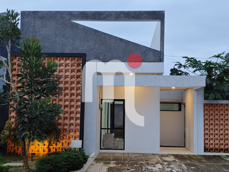 Rumah Alamanda Village