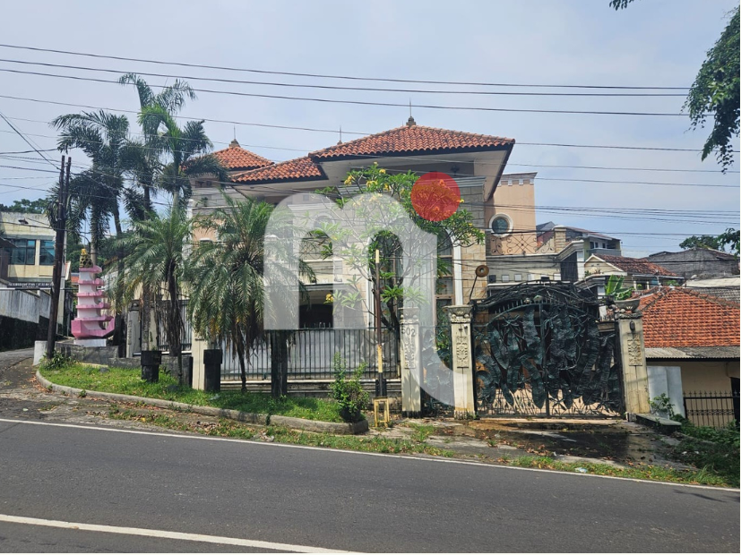 Rumah di Abdulrahman Saleh