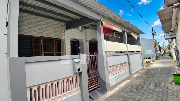 Rumah di Tanah Mas