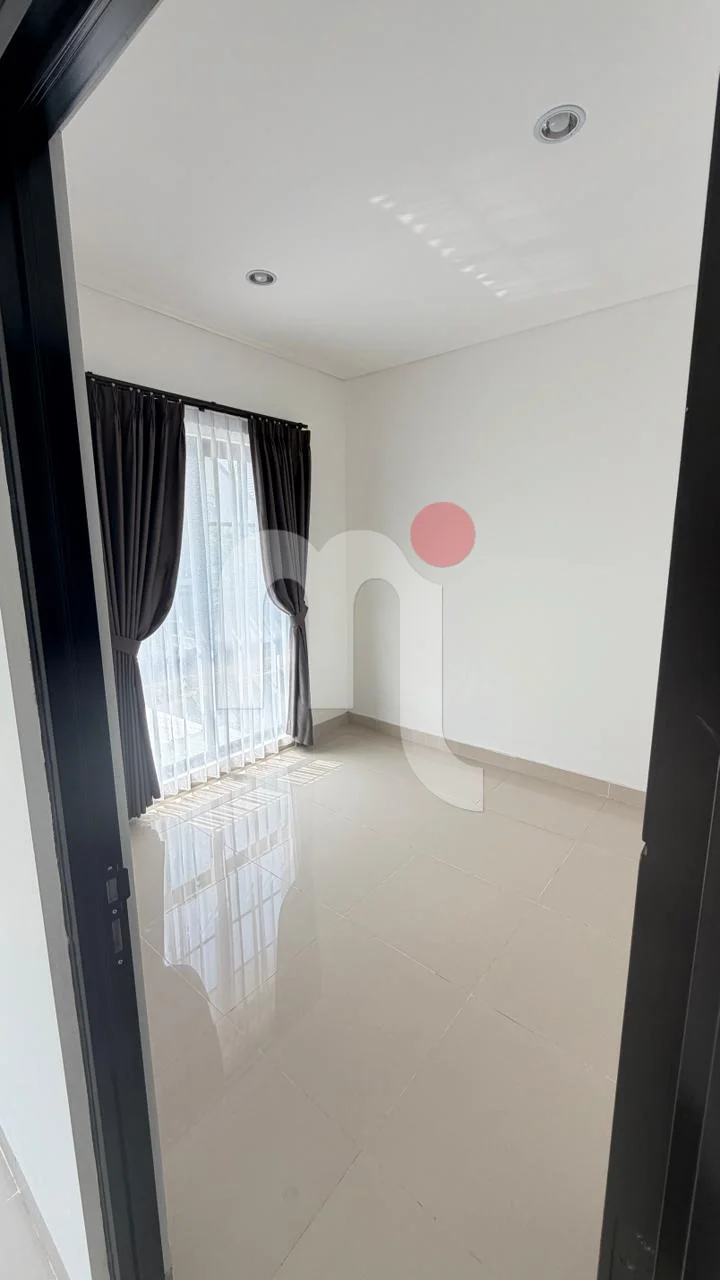 Rumah di The Miles