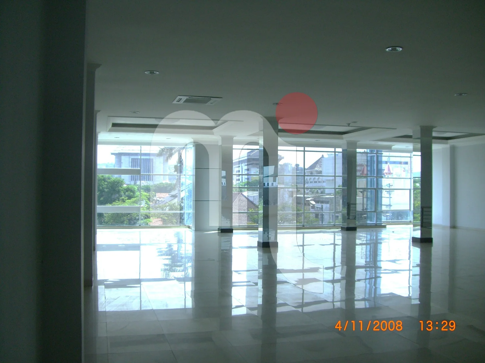 Gedung di Jl Ahmad Yani