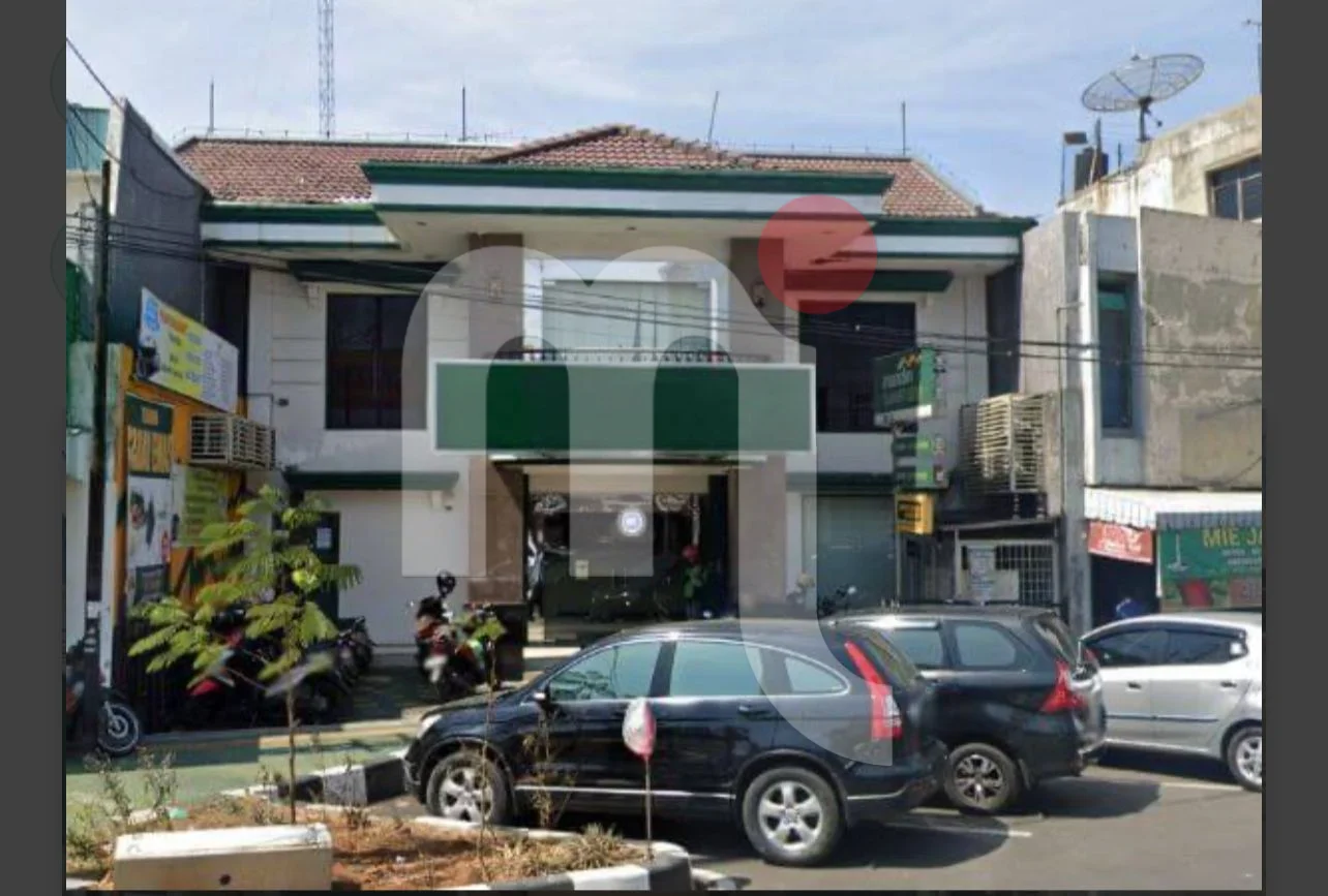 Gedung Kantor di MT Haryono