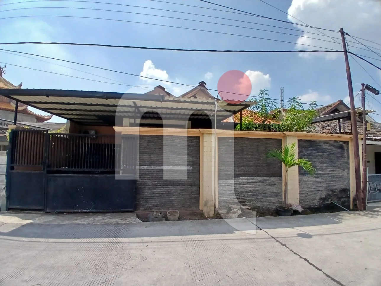 Rumah di Tanah Mas Raya