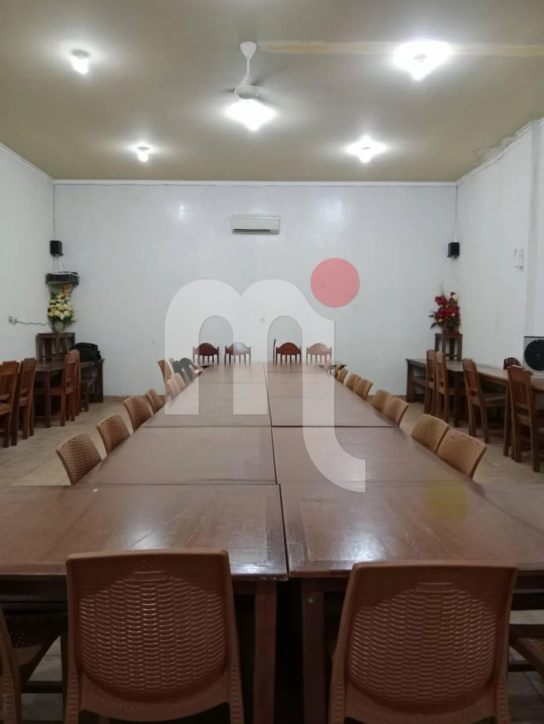 Gedung di Jl Raya Jenarsari