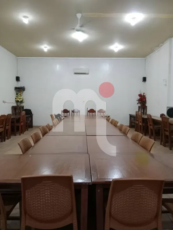 Gedung di Jl Raya Jenarsari