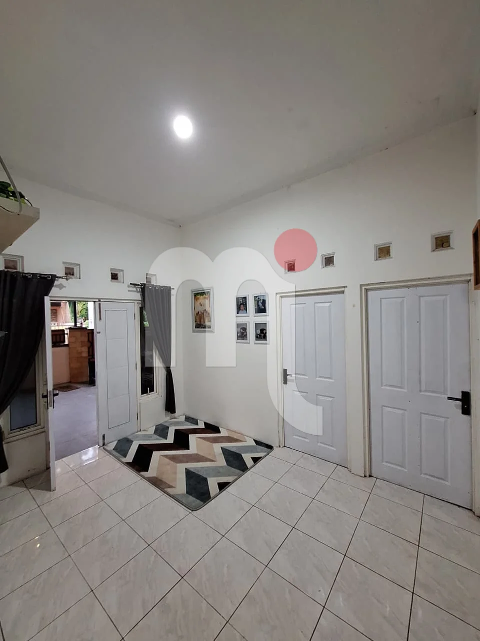 Rumah di Paradise View 99