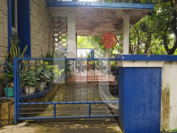 Rumah di Jl Gunung Sawo