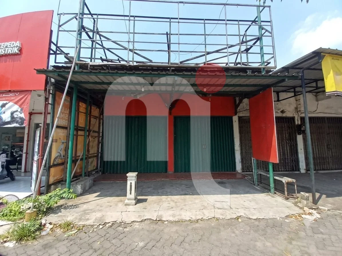 Tlogosari 店屋