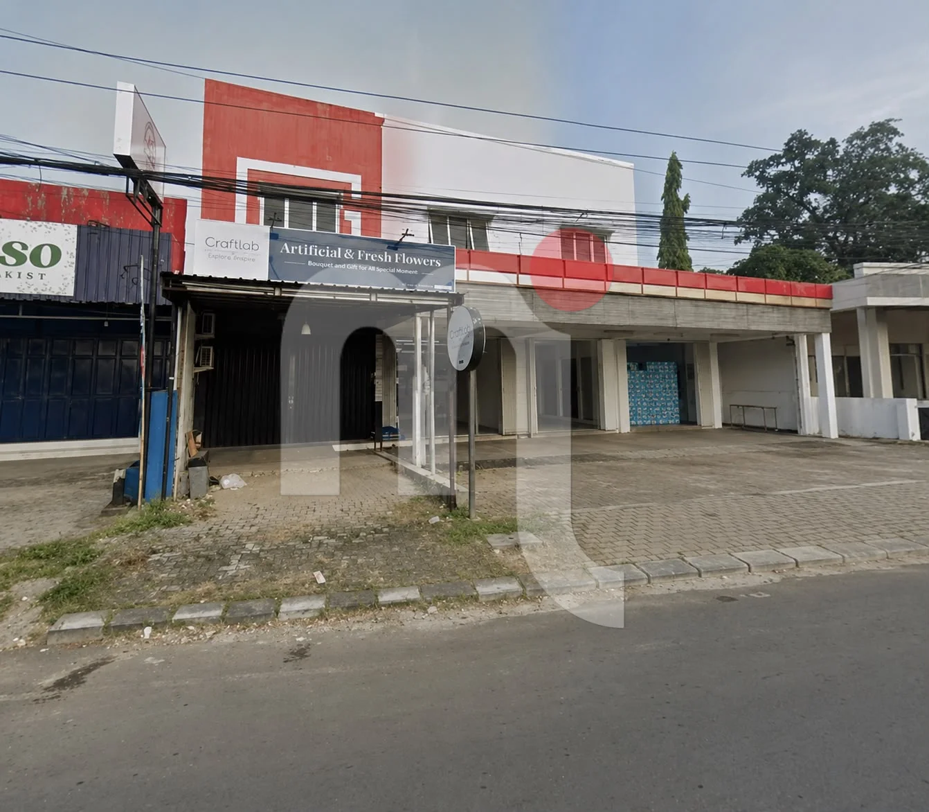 Shophouse in Sambiroto Raya