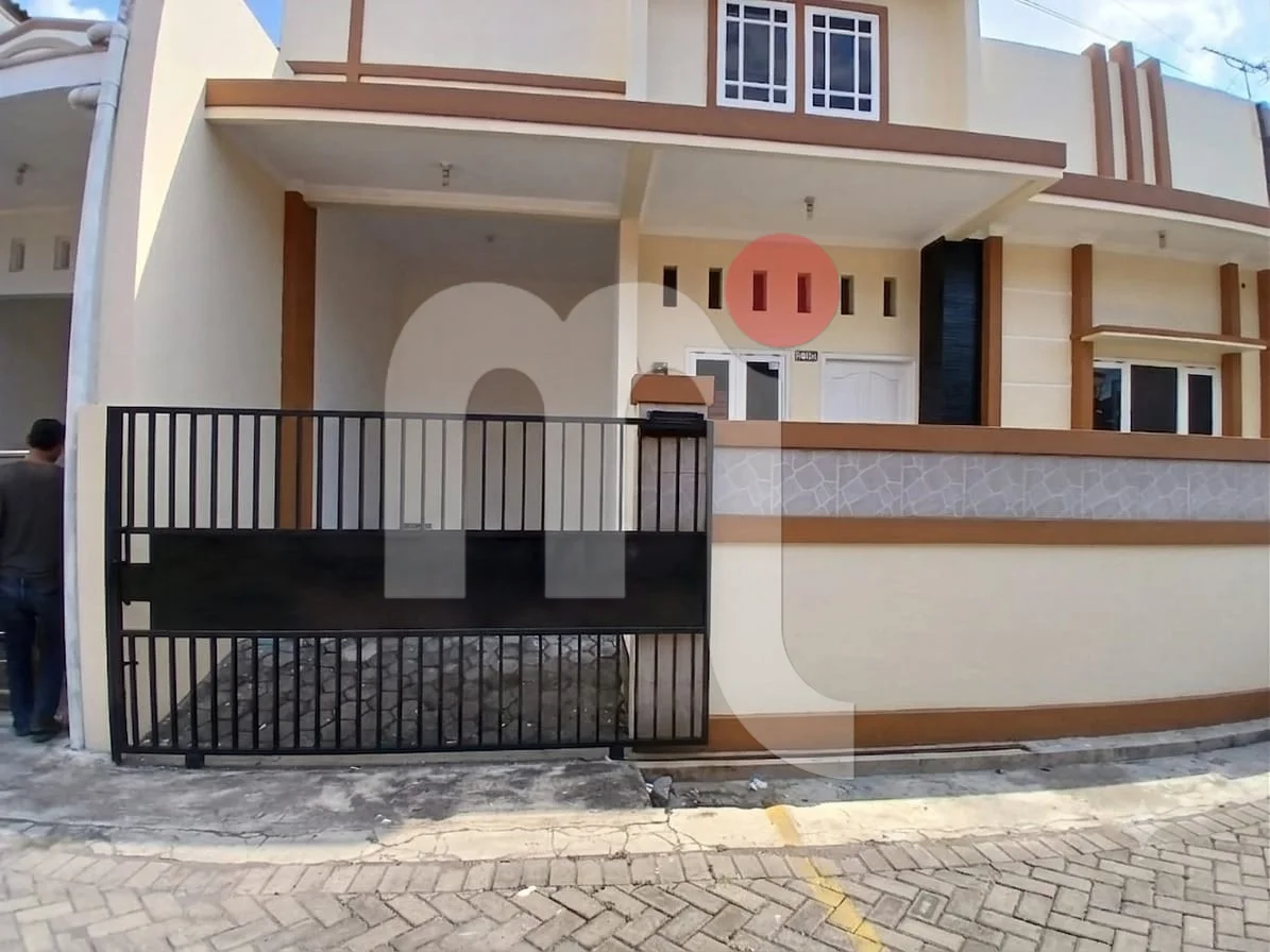 Rumah di Tanah Mas
