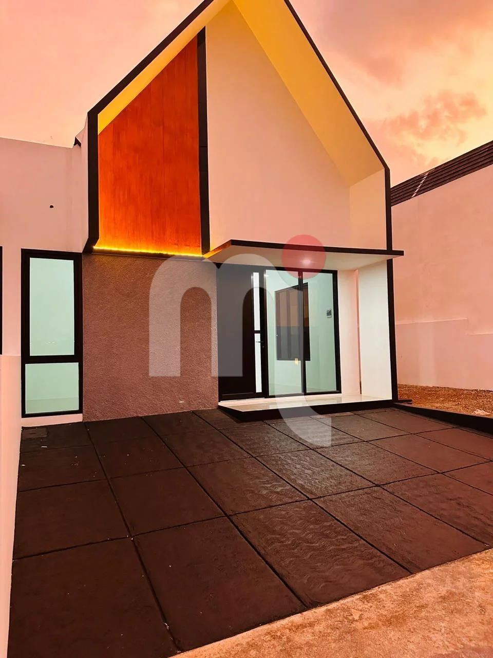 Rumah di Luxury Grand