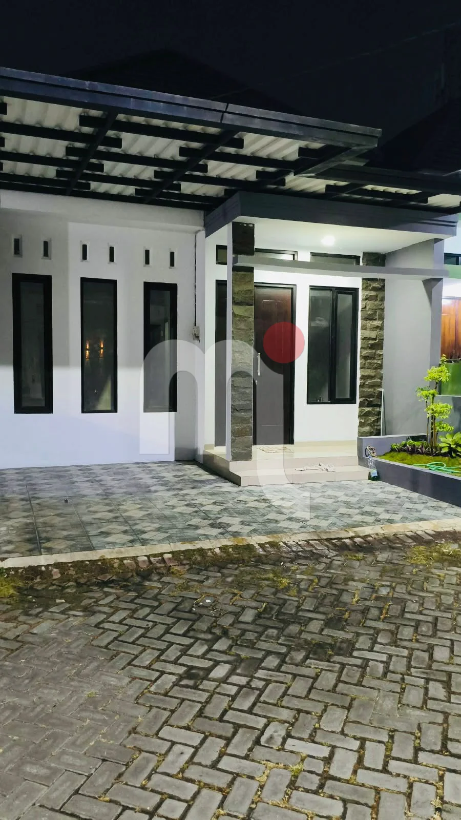 Rumah di Graha Wulansari
