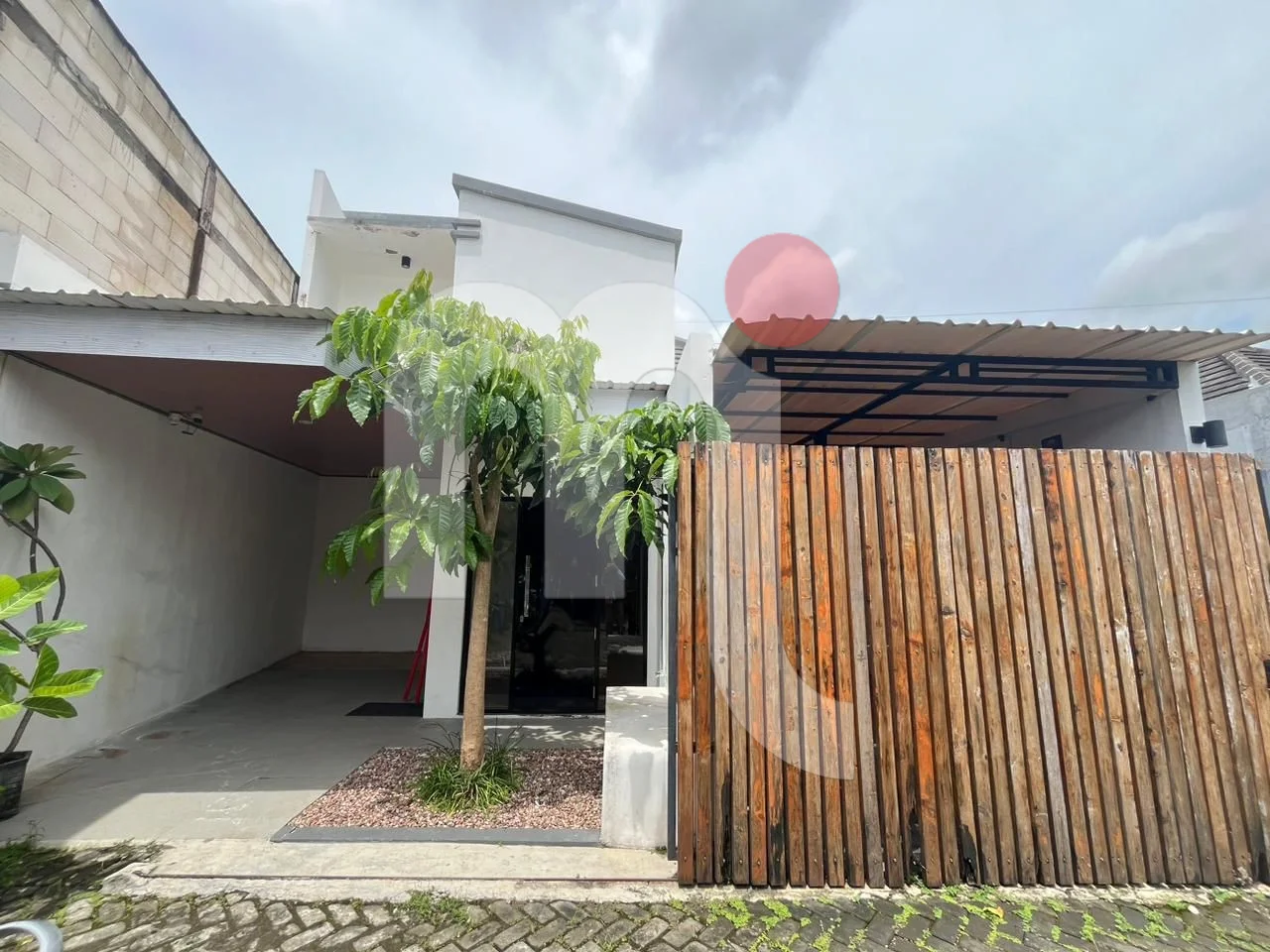 Rumah di Aryamukti Cluster