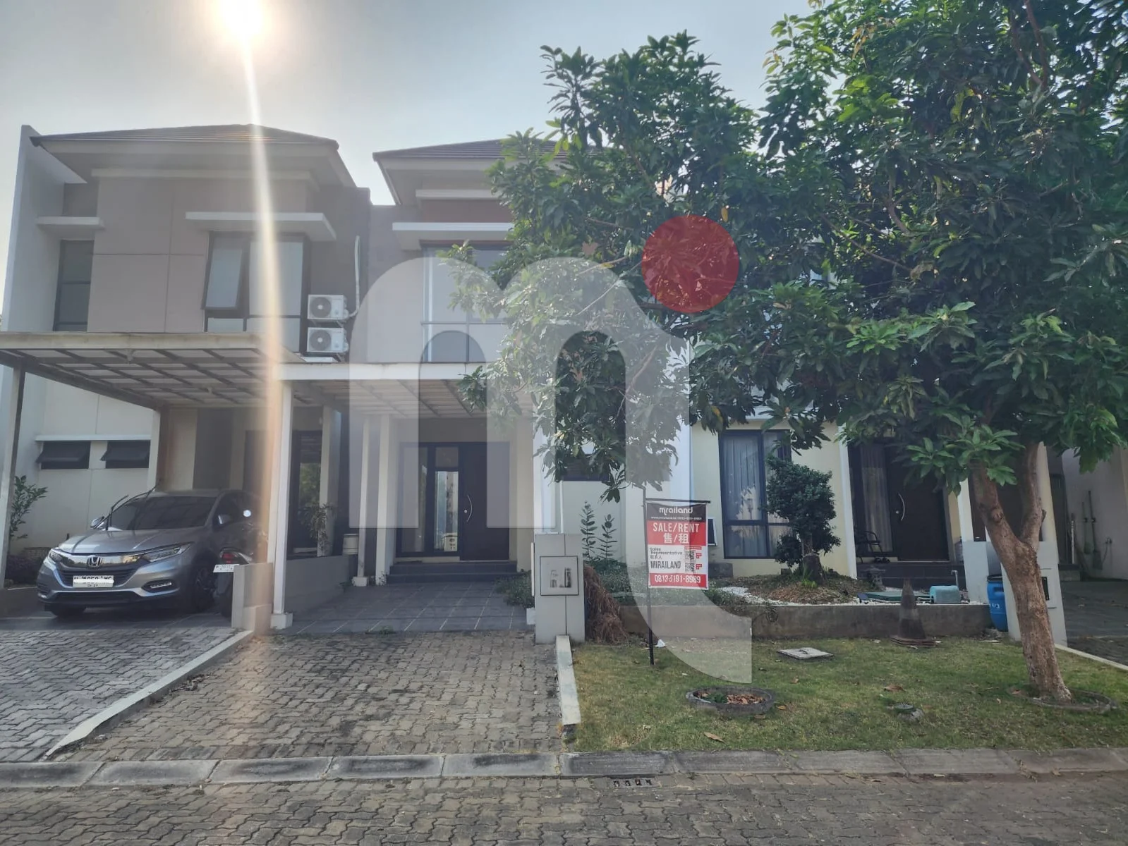 Rumah di Graha Padma